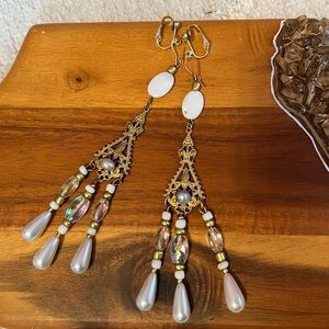 Elegant Gold and Pearl Dangle Earrings